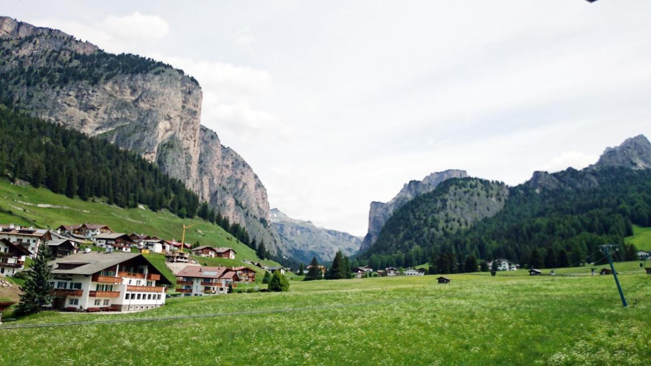 Hotel Serena Selva di Val Gardena Exteriör bild